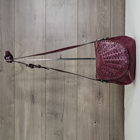 Patricia Nash Handbags - Patricia Nash Purple Leather Flap Front Crossbody Shoulder Bag